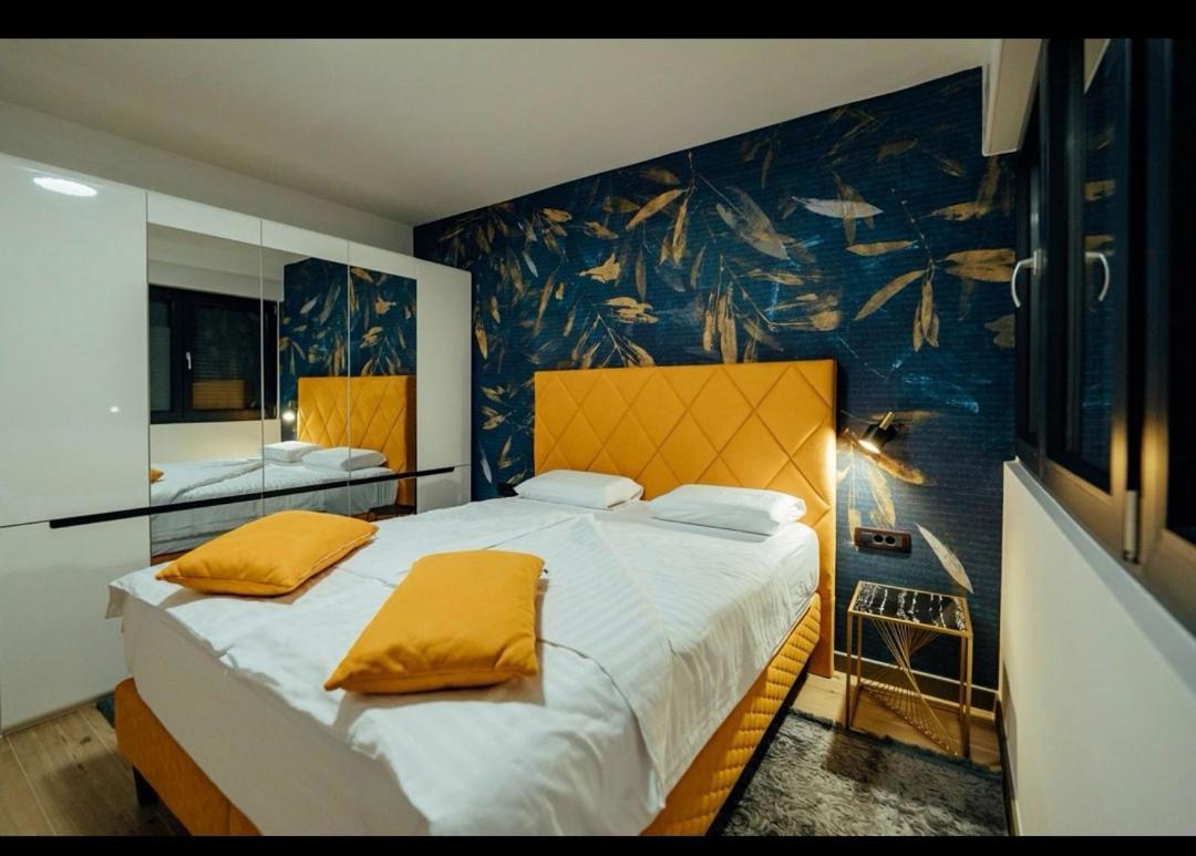 Black Queen Apartment Σπλιτ Εξωτερικό φωτογραφία