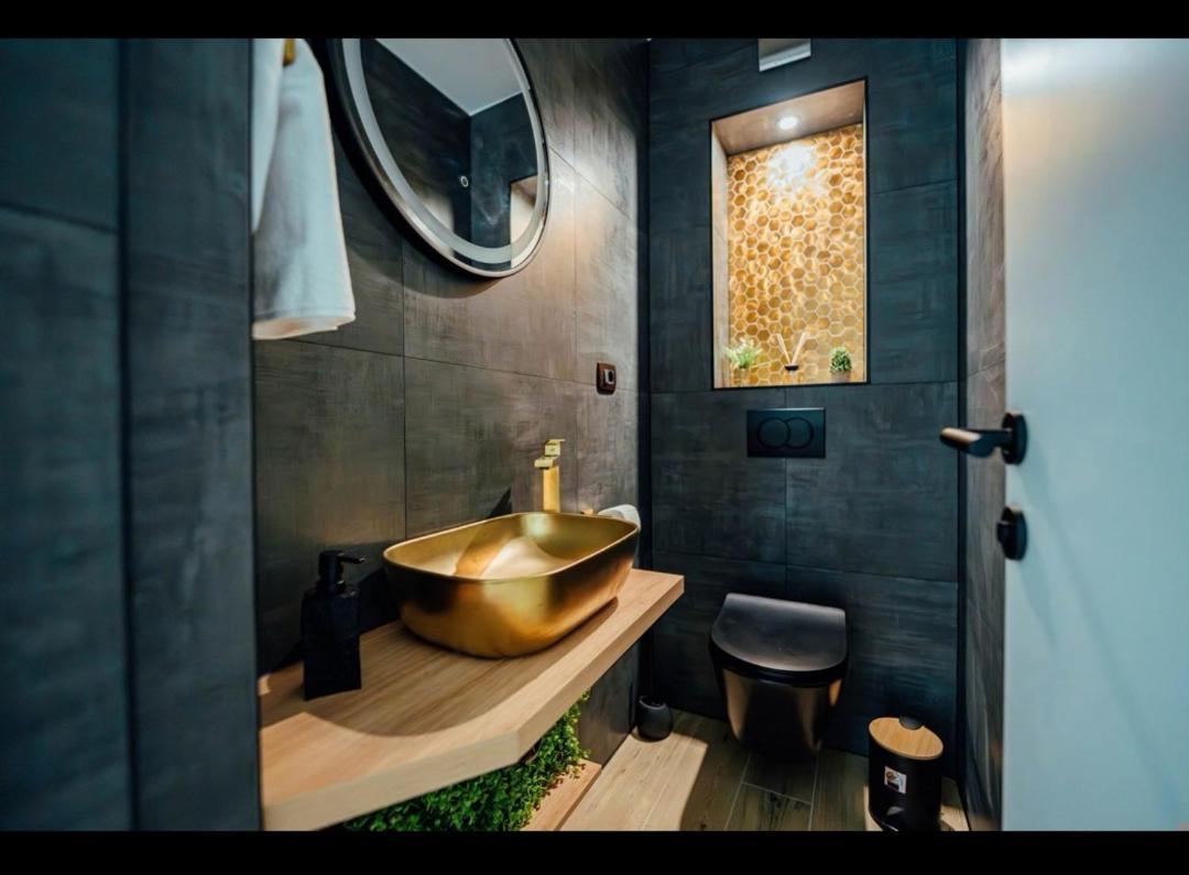 Black Queen Apartment Σπλιτ Εξωτερικό φωτογραφία
